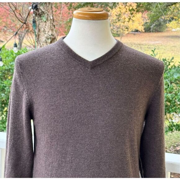 Rodd & Gunn Brown V Neck Merino Sweater. Large. - Picture 3 of 9
